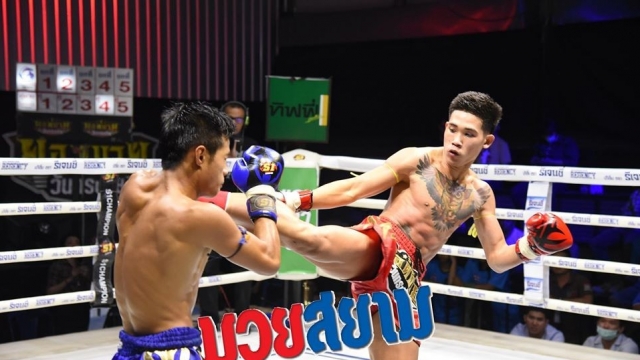 น็อกกันระนาว 4คู่รวด ศึกยอดมวยวันทรงชัย
