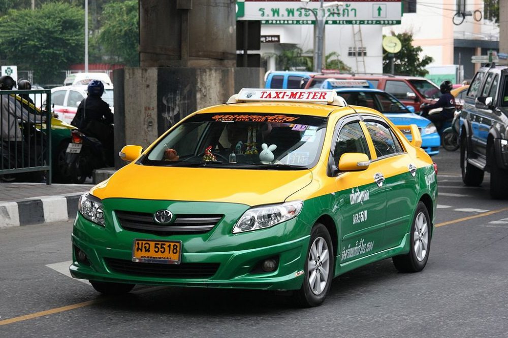 หัวหน้าค่าย ส.บุญเยี่ยม ต้องขับแท็กซี่หาเงินจุนเจือครอบครัว